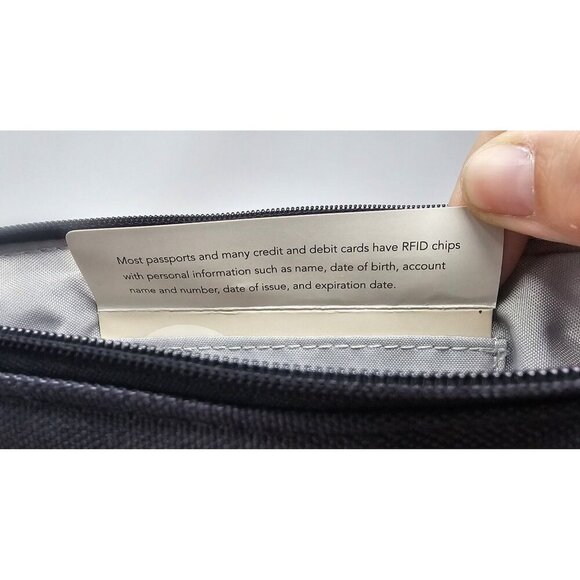 Baggallini Wristlet Wallet Women's RFID Protected Travel Organizer Pouch Bag NEW - Picture 3 of 9